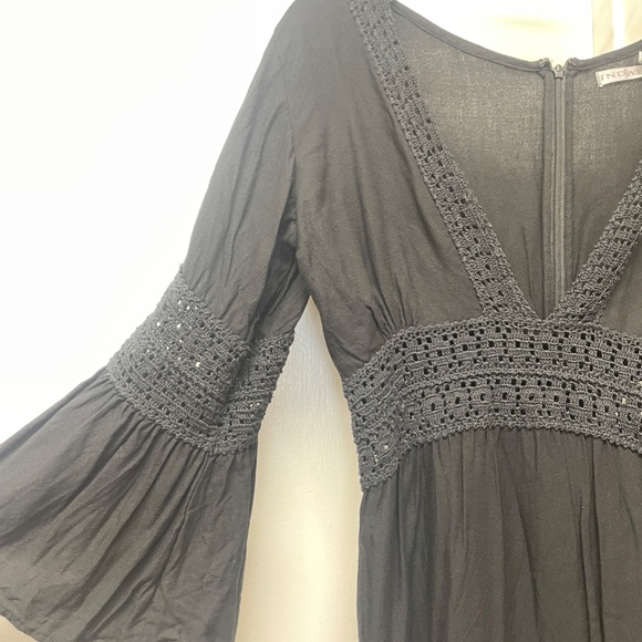 INDAH Black Crochet Trim V Neck Mini Dress - Picture 6 of 12